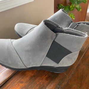 ankle boots